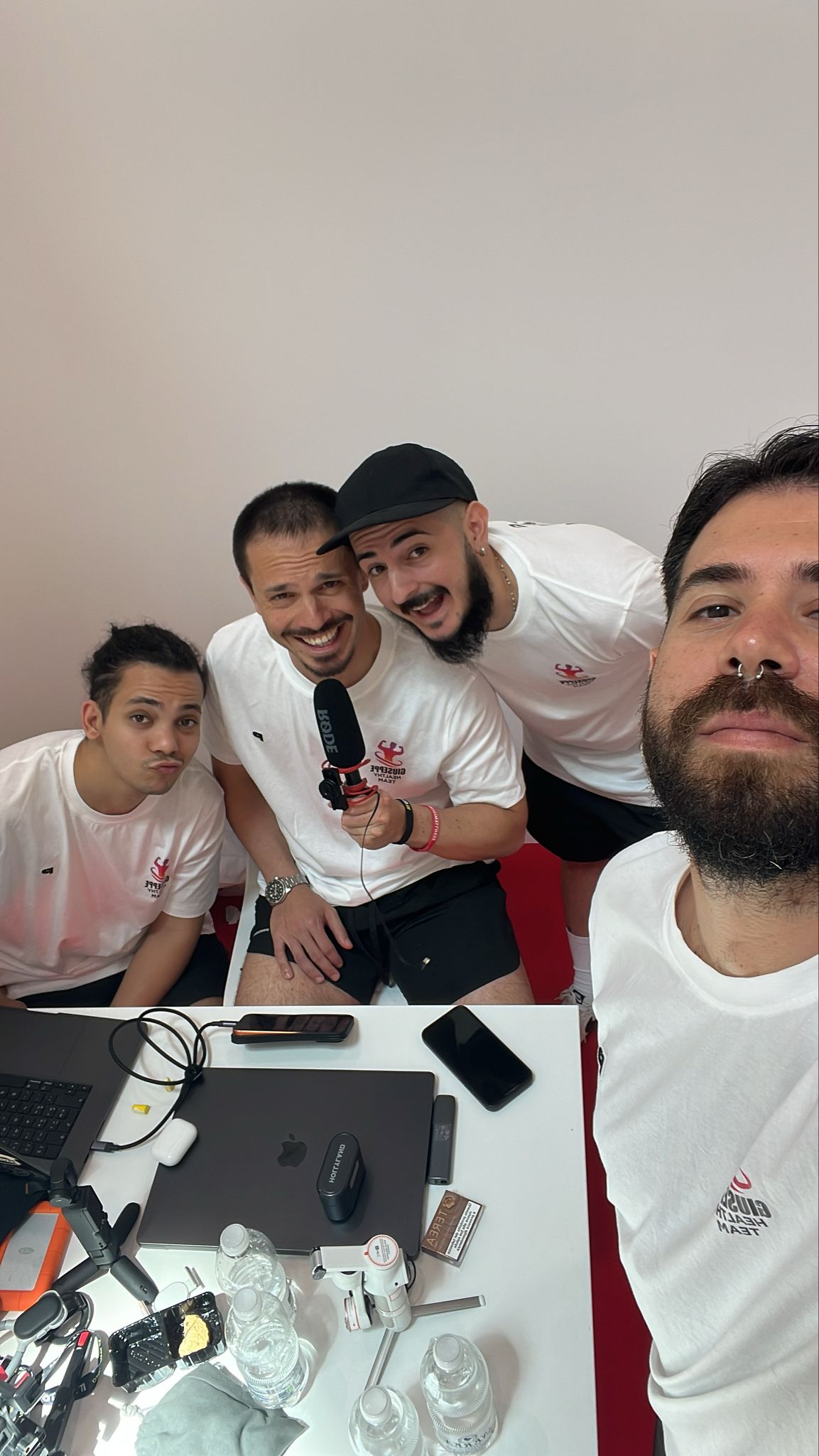 Il team Chupito sul set